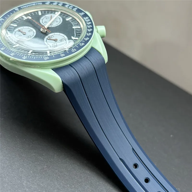 Cinturino in caucciù da 20 mm  - Omega Watch Seamaster recensione e prezzo